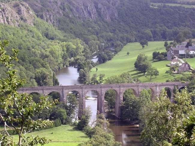 La Poserie Des Monts Et Vallees Esson Exterior foto